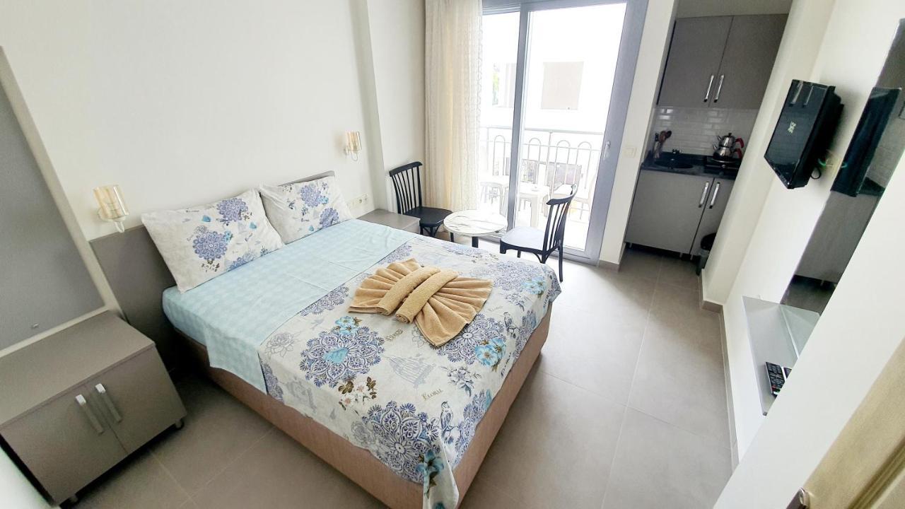 Ressa Apart 马尔马里斯 外观 照片